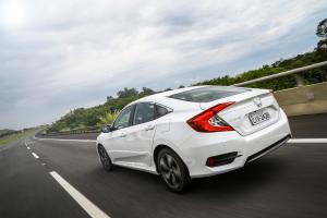 Honda Civic EXL Sedan 2016 года  (LA)